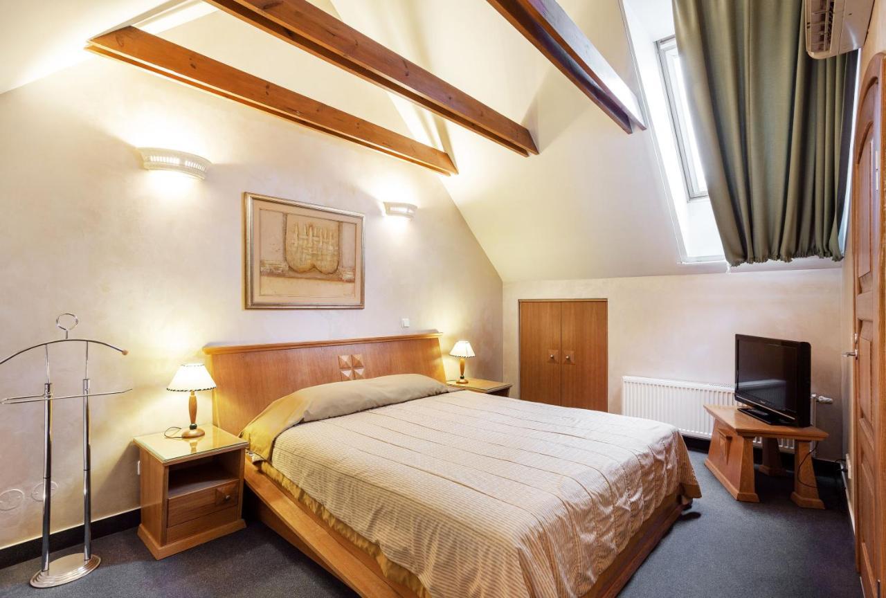 Atrium Suites 维尔纽斯 外观 照片